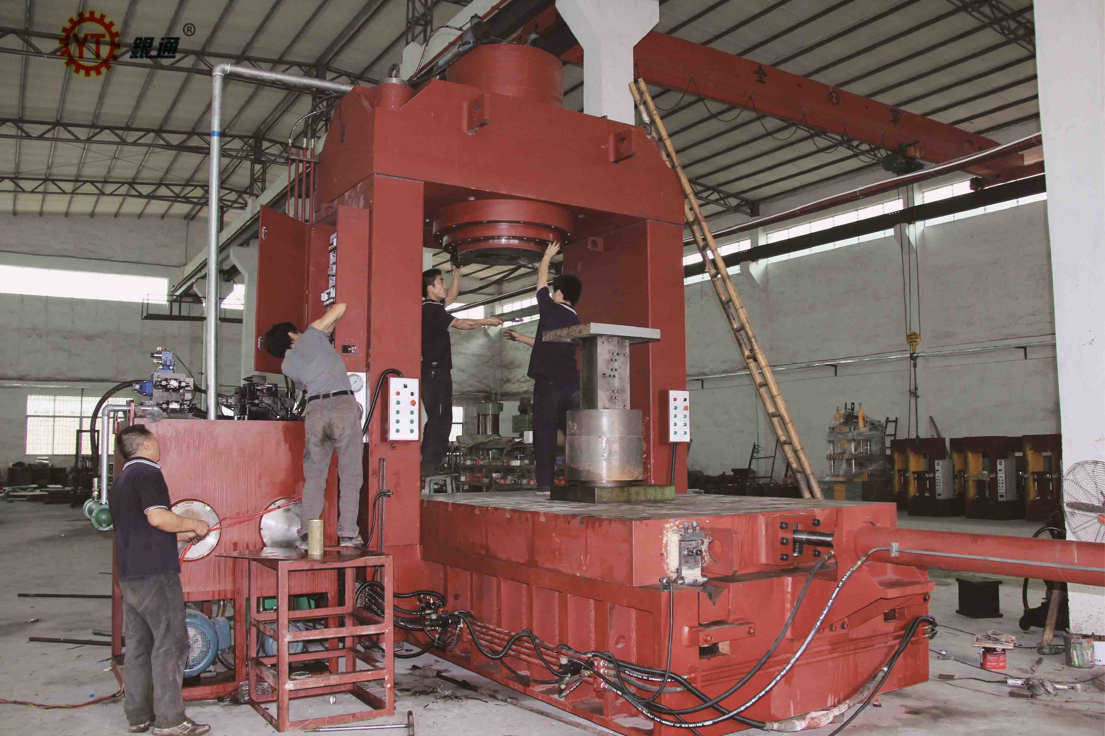 液壓機和滑板哪個厲害